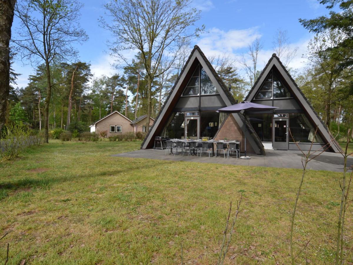 Holiday Home With Large Terrace Stramproy ภายนอก รูปภาพ